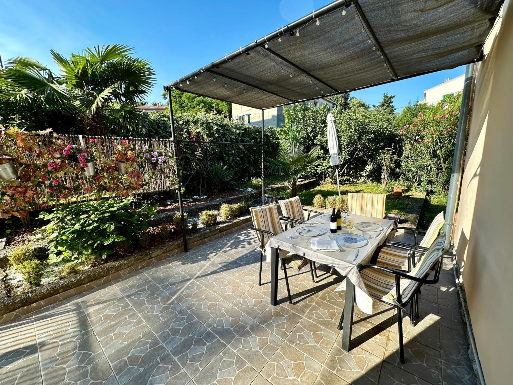 Cute Apartment In Rijeka Near Beach With Parking Bagian luar foto